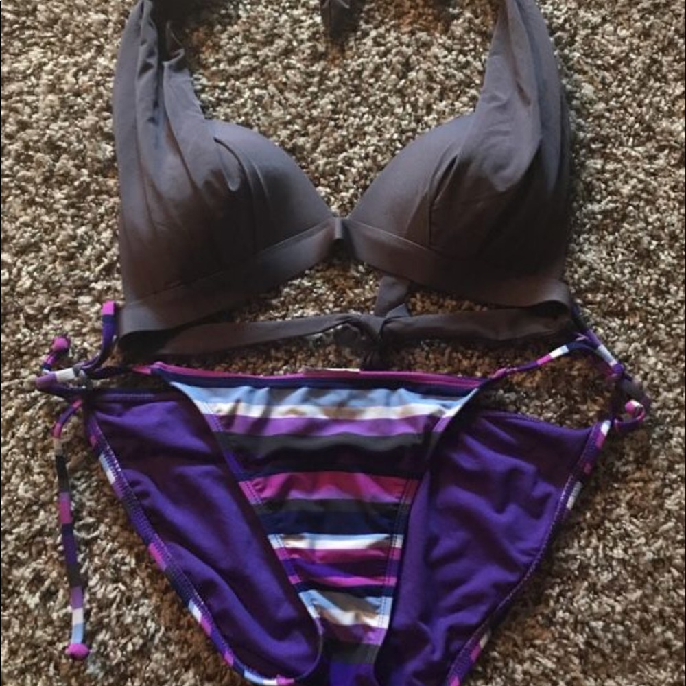 Old Navy two-piece bathing suit